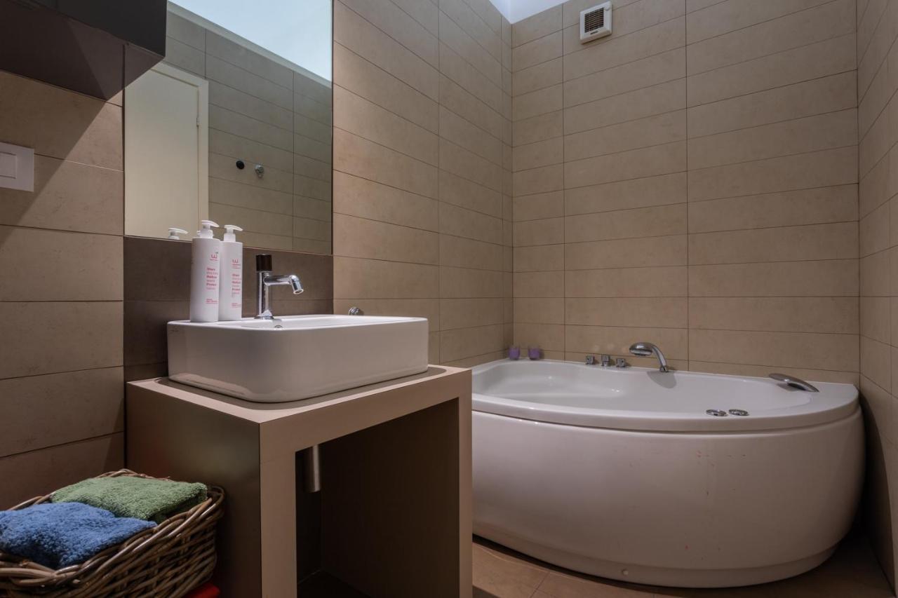 Massena Modern Apartment By Wonderful Italy Турин Екстер'єр фото